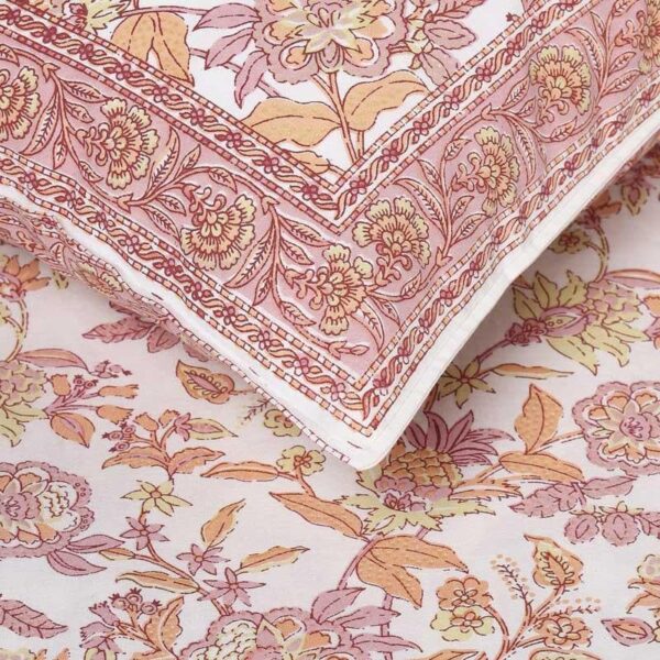 Pink Jungle of Flowers Bedsheet Pink Jungle of Flowers Bedsheet